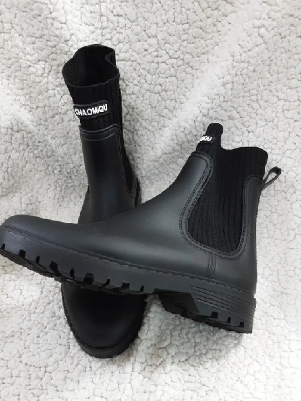 Men's CHAOMIQU Black Chelsea Lug Sole Rain Boots